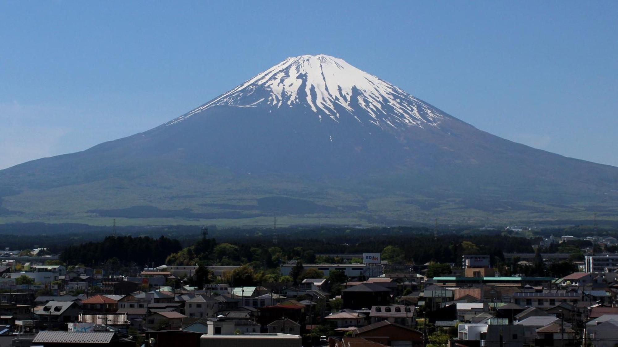 Hotel Route-Inn Gotenba Eki-Minami Bagian luar foto